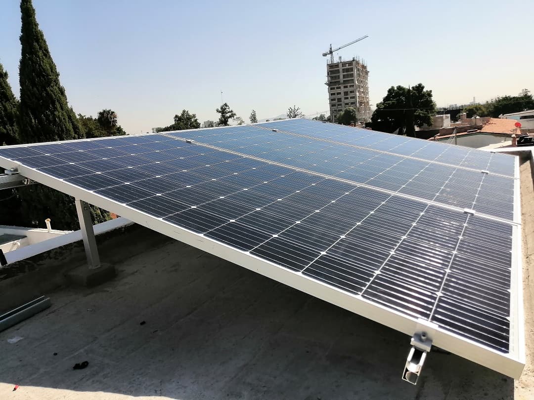 ¿Qué incluye la garantía de los paneles solares?